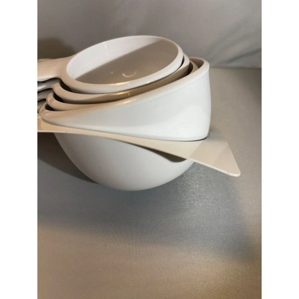 KitchenAid Measuring cups & Spoons White model KE4750HWHA NEW WITH TAGS!